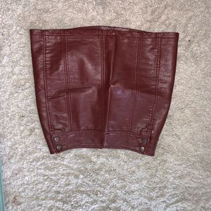 Maroon skirt!